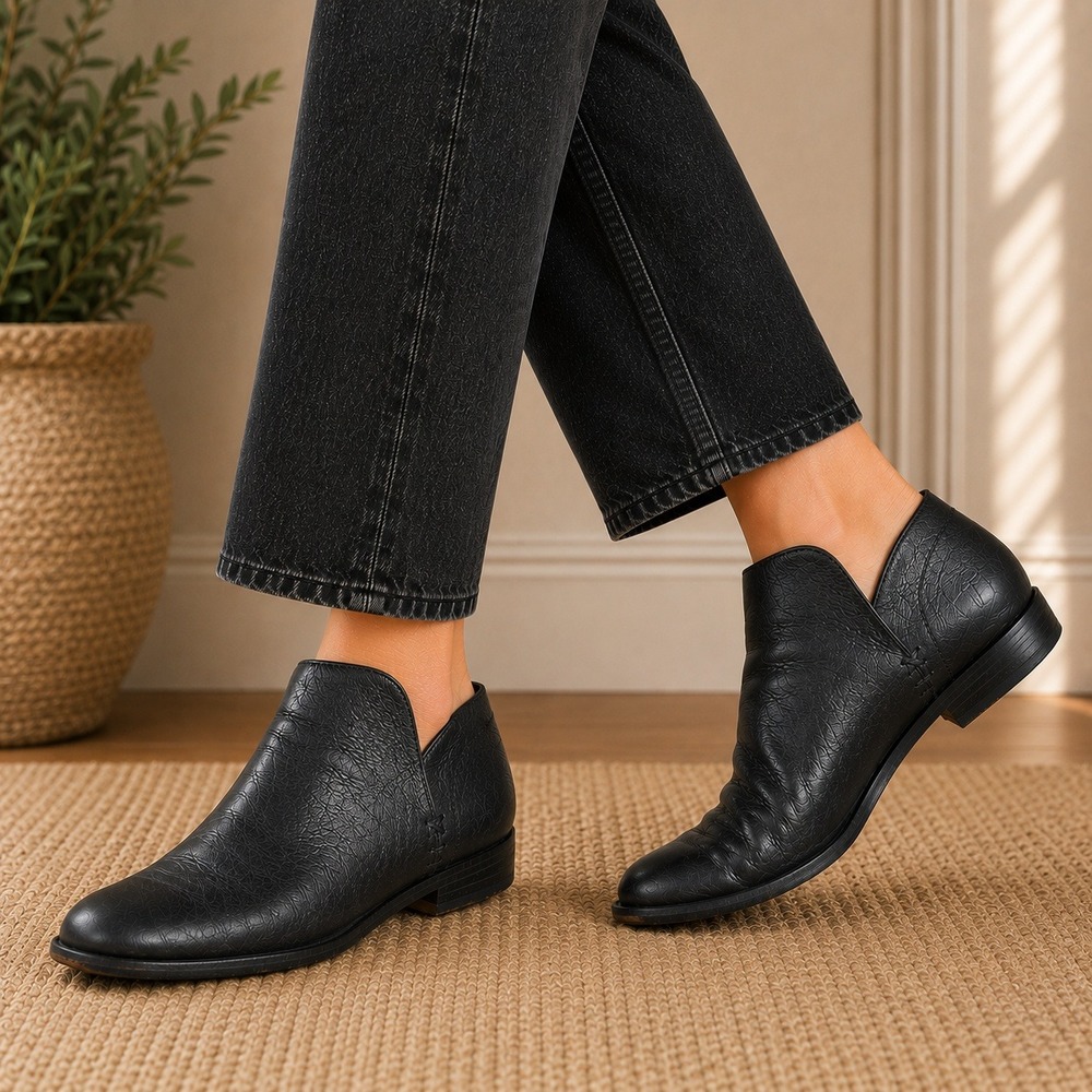 Frye Elyssa Black Leather Shootie Slip On Ankle Boots Women's 7.5 M